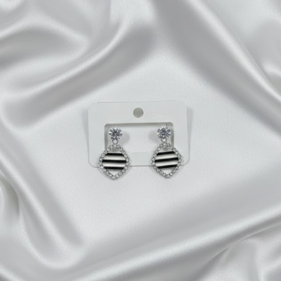 Silver stone Oval Earrings