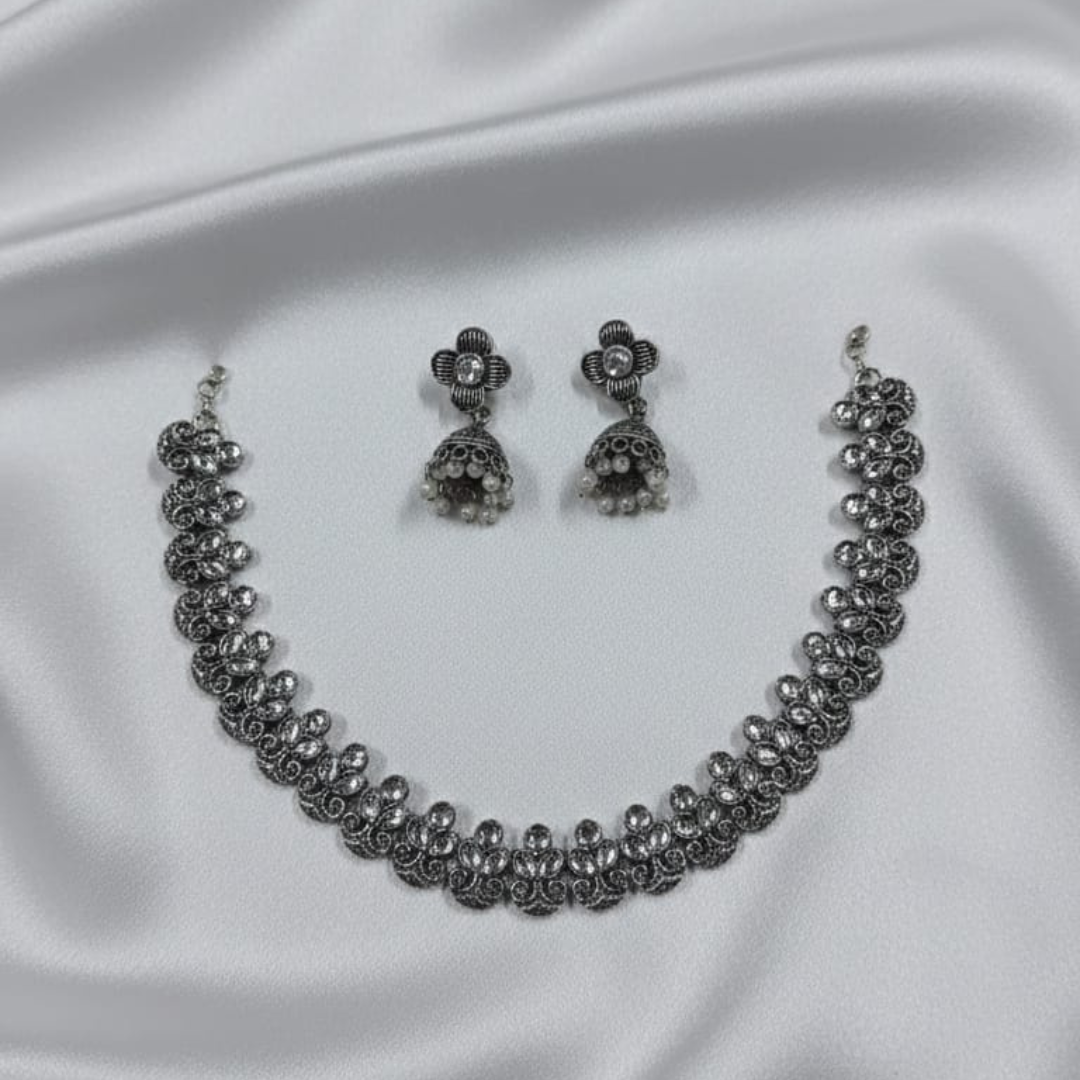 Antique Necklace With Earings