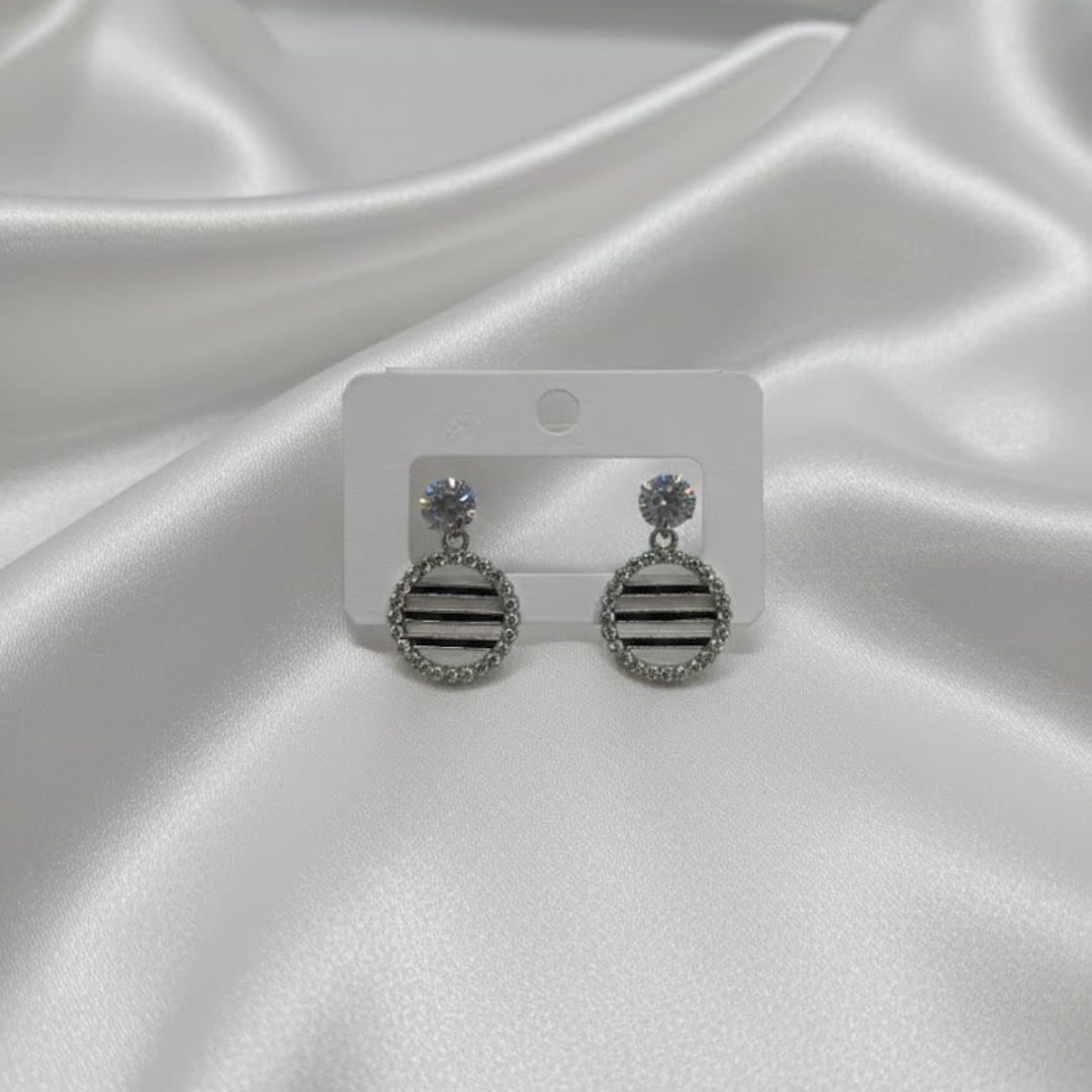 Silver stone Round Earrings
